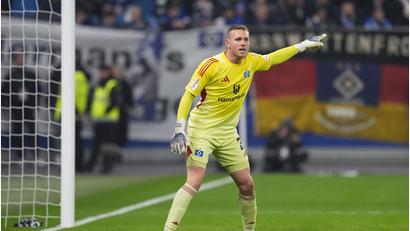 Bild: Marcus Brandt/dpa
Torwart Daniel Peretz will den Hamburger SV unbedingt verlassen. (Archivbild)