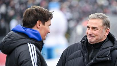 Bild: Harry Langer/dpa
Nicht mehr vereint: HSV-Cheftrainer Merlin Polzin und Sportvorstand Stefan Kuntz (r). (Archivbild)