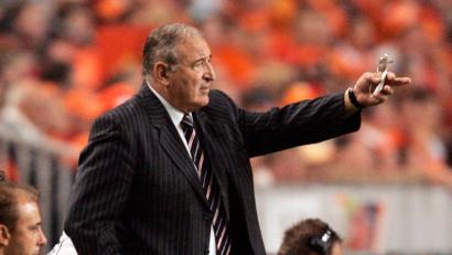 Bild: Ermindo Armino/AP/dpa
Bulgariens Trainer-Legende Dimitar Penew ist im Alter von 80 Jahren gestorben.