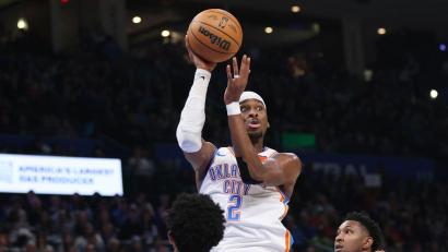 Bild: Nate Billings/AP/dpa
Oklahoma City Thunders Shai Gilgeous-Alexander war mit 30 Punkten erneut der Mann des Spiels gegen die Golden State Warriors.