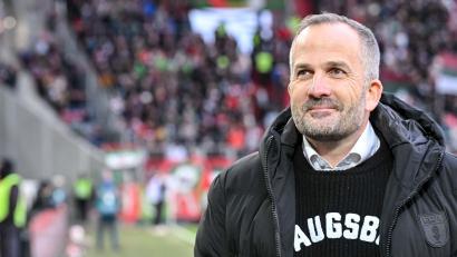 Bild: Harry Langer/dpa
Manuel Baum bleibt Trainer beim FC Augsburg. (Archivbild)
