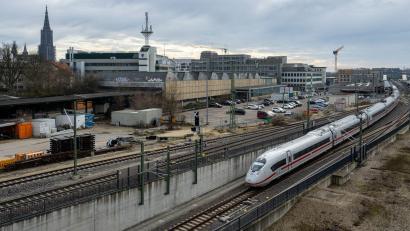 Bild: Stefan Puchner/dpa
Der Ulmer Hauptbahnhof wird umfangreich saniert. (Foto-Produktion)
