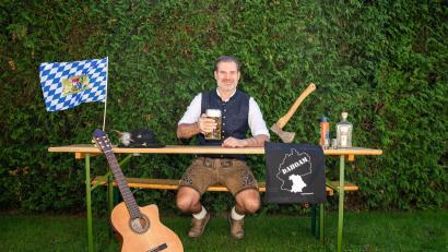 Bild:  Bernd Schaffrath 
Der Musik-Kabarettist Vogelmayer tritt mit seinem neuen Programm "Lebensfreude" gleich zweimal in Gleiritsch auf.