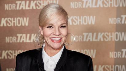 Bild: Georg Wendt/dpa
Ina Müller liebt ihren analogen Kalender. (Archivbild)