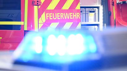 Bild: Bernd Weißbrod/dpa
Zunächst wurde eine eingeklemmte Person gemeldet, weshalb auch die Feuerwehr alarmiert wurde. (Symbolbild)