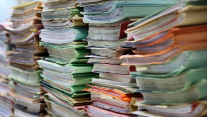 Bild: Stephanie Pilick/dpa
Schätzungen zufolge werden nur etwa ein bis drei Prozent aller in Deutschland gesprochenen Gerichtsurteile der Öffentlichkeit zugänglich gemacht. (Symbolbild)