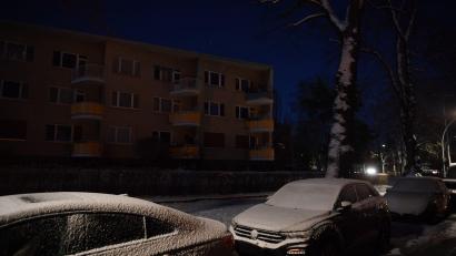 Bild: Paul Zinken/dpa
Ein weiterer Tag ohne Strom bricht im Südwesten an. (Archivbild)