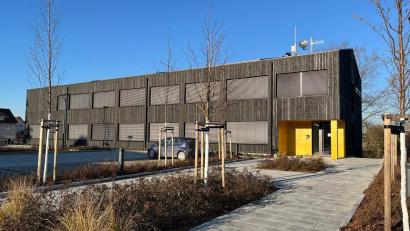 Bild: Christine Hollederer
Neue Adresse: Jäger, Sportschützen und Waffenbesitzer erhalten ihre Jagdscheine und Waffenbesitzkarten künftig in der Adalbert-Stifter-Straße 19 in Amberg.