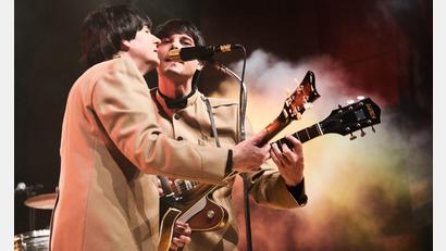 Bild: Jan Kocovski/exb
Die Show "Yesterday" mit der Band "London West End Beatles" bringt die Fab Four auf die Bühne zurück.
