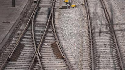 Bild: Marcus Brandt/dpa
Die Bahn rechnet wegen der Wetterlage mit Einschränkungen. (Archivbild)