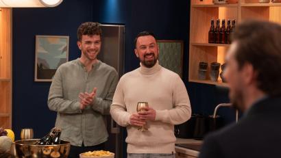 Bild: Paul Hepper/Netflix/dpa
Die neue Staffel von "Love is Blind Germany" startet auf Netflix.