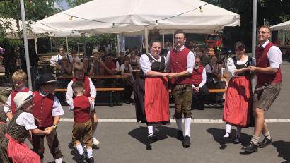 Archivbild: wro
Für die Jugendarbeit in den Wiesauer Vereinen gibt es alle Jahre eine Finanzspritze. In den Genuss kommt auch der Stiftländer Heimatverein für seine Kinder- und Jugendtanzgruppe.