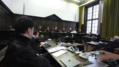 Bild: Marcus Brandt/Pool dpa/dpa
82 Verhandlungstage sind bis Mitte Dezember bereits anberaumt.