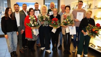 Bild: Zechmayer GmbH
Kurz vor Weihnachten ehrte die Firma Zechmayer langjährige Mitarbeitende.