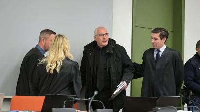 Bild: Malin Wunderlich/dpa
Der Ex-CDU-Abgeordnete Axel Fischer muss weiter im Gefängnis bleiben.