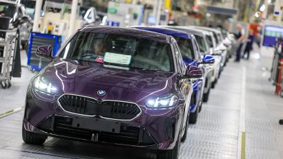 Bild: Jan Woitas/dpa
Die positive Entwicklung der Produktion im November ist nach Angaben der Statistiker maßgeblich auf Zuwächse in der Automobilindustrie zurückzuführen. (Archivbild)