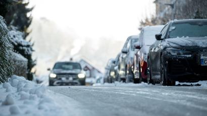 Bild: Daniel Vogl/dpa
In der Nacht könnte Glatteis für Gefahr sorgen.