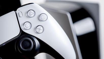 Symbolbild: Zacharie Scheurer/dpa
Die bestellte Playstation hat ein Mann aus Schwandorf nie erhalten. Nun ermittelt die Polizei wegen Betrugs.