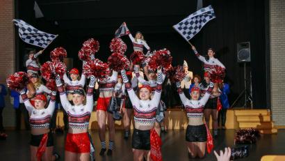 Bild: egl
Ziel erreicht: Die große Garde begeisterte mit ihrem Auftritt als "Racegirls".