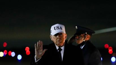 Bild: Julia Demaree Nikhinson/AP/dpa
US-Präsident Donald Trump ist wenig offen für die Vorschläge aus Europa.