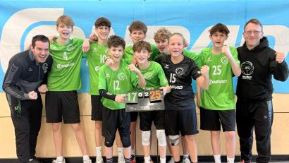 Bild: Andreas Mikuta
Die U 16 Jungs des VC/DJK Amberg bejubelten in der Realschule den souveränen Titel eines Oberpfalzmeisters.