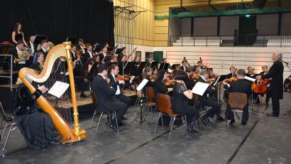 Bild: jr
Die "Smetana Philharmoniker Prag" gastierten bereits zum fünften Mal in Mitterteich beim Neujahrskonzert.