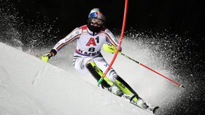 Bild: Marco Trovati/AP/dpa
Emma Aicher im Slalom von Flachau.