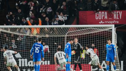 Bild: Jose Breton/AP/dpa
Zweitligist Albacete gelingt gegen Real Madrid die Pokal-Sensation.