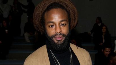 Bild: Dario Cantatore/Invision/AP/dpa
Vom gefeierten Fugees-Produzenten zum Häftling: John Fortés Leben war voller Brüche – und endete nun überraschend auf Martha’s Vineyard. (Archivbild)