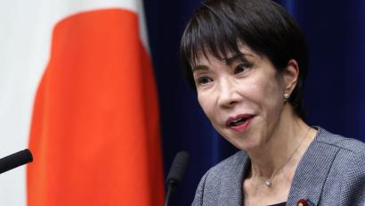 Bild: Kiyoshi Ota/Pool Bloomsberg/dpa
Japans erste Regierungschefin Takaichi plant Berichten zufolge vorgezogene Neuwahlen. (Archivbild)