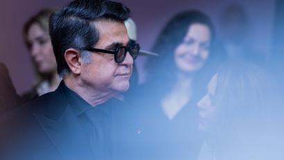 Bild: Christoph Soeder/dpa
Zum Filmpreis in Berlin: der iranische Regisseur Jafar Panahi.