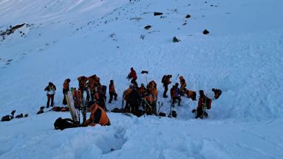 Bild: ---/Hundestaffel Bergrettung/dpa
Rettungskräfte waren am Finsterkopf im Einsatz.