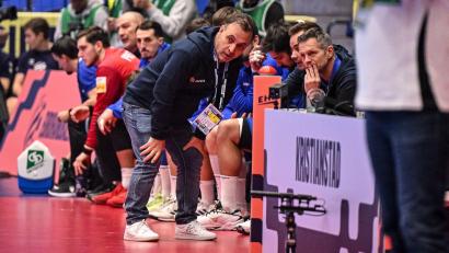 Bild: Luigi Canu/LiveMedia-IPA/ZUMA Press Wire/dpa
Für Bob Hanning war es das zweite EM-Spiel als Trainer der italienischen Handball-Nationalmannschaft.