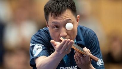 Bild: Soeren Stache/dpa
Spielte mit 52 Jahren noch einmal in der Bundesliga: Tischtennis-Trainer Qing Yu Meng vom TTC Rhönsprudel Fulda-Maberzell.
