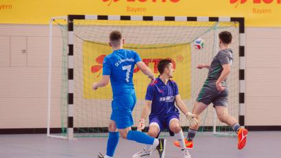Bild: Philipp Ponader
Impressionen von der Oberpfälzer Futsal-Bezirksmeisterschaft 2026 in Wackersdorf.