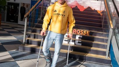 Bild: Peter Kneffel/dpa
Alexander Schmid hat sich kurz vor den Olympischen Spielen am Knöchel verletzt.