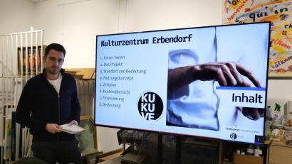 Bild: Julia Benkhardt
Vorsitzender David Frischholz betont, dass das Vereinskonzept für ein Kulturzentrum in Erbendorf jederzeit umsetzbar sei.