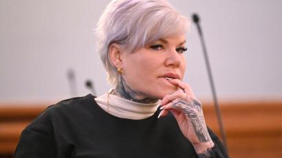 Bild: David Hammersen/dpa
Hitlergruß auf der Bühne: Melanie Müller legt Revision gegen Urteil ein. (Archivbild)