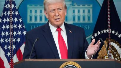 Bild: Mark Schiefelbein/AP/dpa
Gibt sich überzeugt, dass eine Einigung im Grönland-Konflikt möglich ist - US-Präsident Donald Trump.