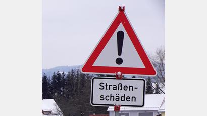 Symbolbild: bkr
Unbekannte haben im Gemeindegebiet Waldershof Verkehrsschilder gestohlen.