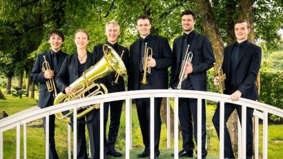 Bild: Tobias Spranger/exb
Die sechs Musiker des Ensembles Zephir präsentieren anspruchsvolle Kammermusik für wechselnde Besetzungen und zeigen sich dabei äußerst variabel.