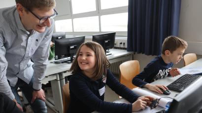 Bild: MINTerMacher Nordoberpfalz
Lernen kann durchaus Spaß machen. "MINT am Samstag" geht 2026 in eine neue Runde.