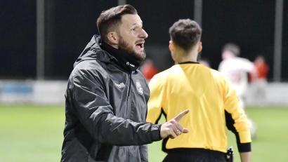 Bild: Hubert Ziegler
Trainer Dominic Rühl bereitet die DJK Gebenbach derzeit auf die Rest-Saison in der Fußball-Bayernliga vor.