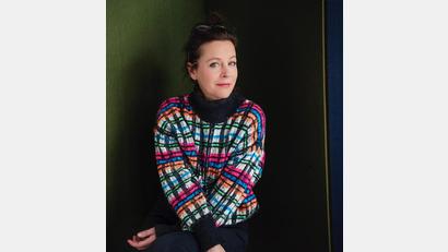 Bild: Christian Hartmann/exb
Schauspielerin Jule Ronstedt kommt mit ihrem Buch "Menomorphosen-Erzählungen aus der Mitte des Lebens" in die Historische Druckerei Seidel.