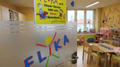 Bild: Verena Uschold / Klinikum St. Marien
Das Flika-Besucherzimmer im Klinikum St. Marien ermöglicht Geschwisterkindern oder Kindern vor oder nach einer Behandlung, ein unbeschwertes Spiel. Finanziert wird es über den Förderverein Flika.