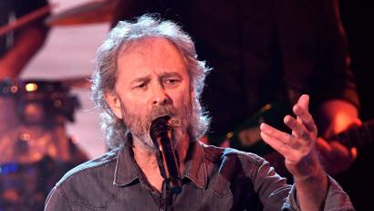 Bild: Jens Meyer/AP/Pool/dpa
Schlagerstar Wolfgang Petry überrascht mit einer Single in Kölscher Mundart. (Archivfoto)