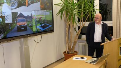 Bild: do
In Wort und Bild zeichnete Schlammersdorfs Bürgermeister Johannes Schmid das Bild einer Wohlfühlgemeinde.