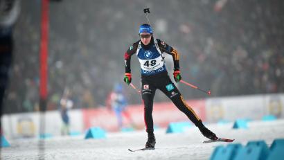 Bild: Petr David Josek/AP/dpa
Franziska Preuß landet im verkürzten Einzel von Nove Mesto auf dem Podest.