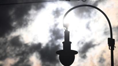 Bild: Felix Hörhager/dpa
Der Wetterbericht gibt keine besonders guten Aussichten. (Symbolbild)