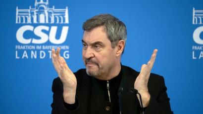 Bild: Pia Bayer/dpa
Die Kommunalwahl am 8. März ist nicht nur für die Partei von CSU-Chef Markus Söder eine wichtige Wahl - er geht davon aus, dass die AfD keinen Bürgermeisterposten erobern kann. (Archivbild)